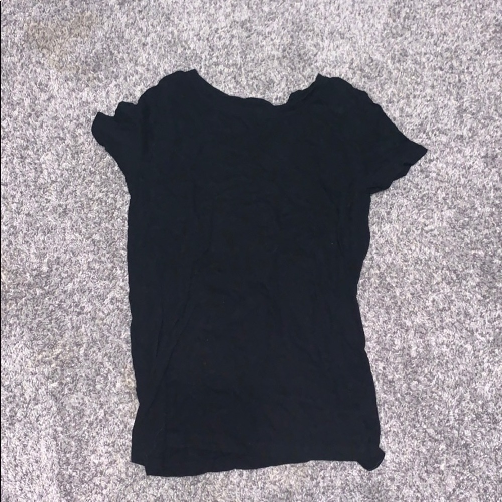 BLACK TEE